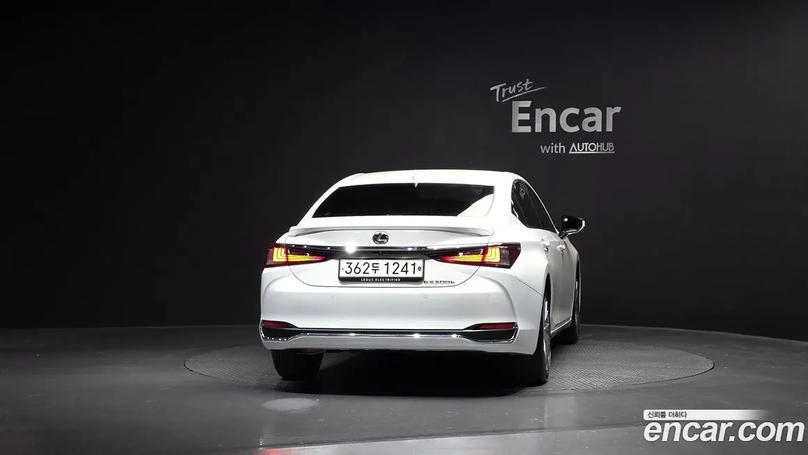 Lexus ES 2025 из KR, фото 2