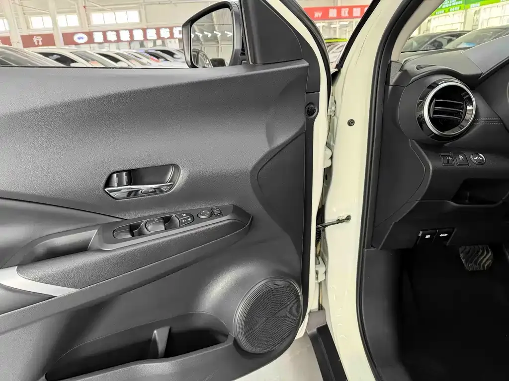 Nissan Kicks 2022 из CN, фото 2