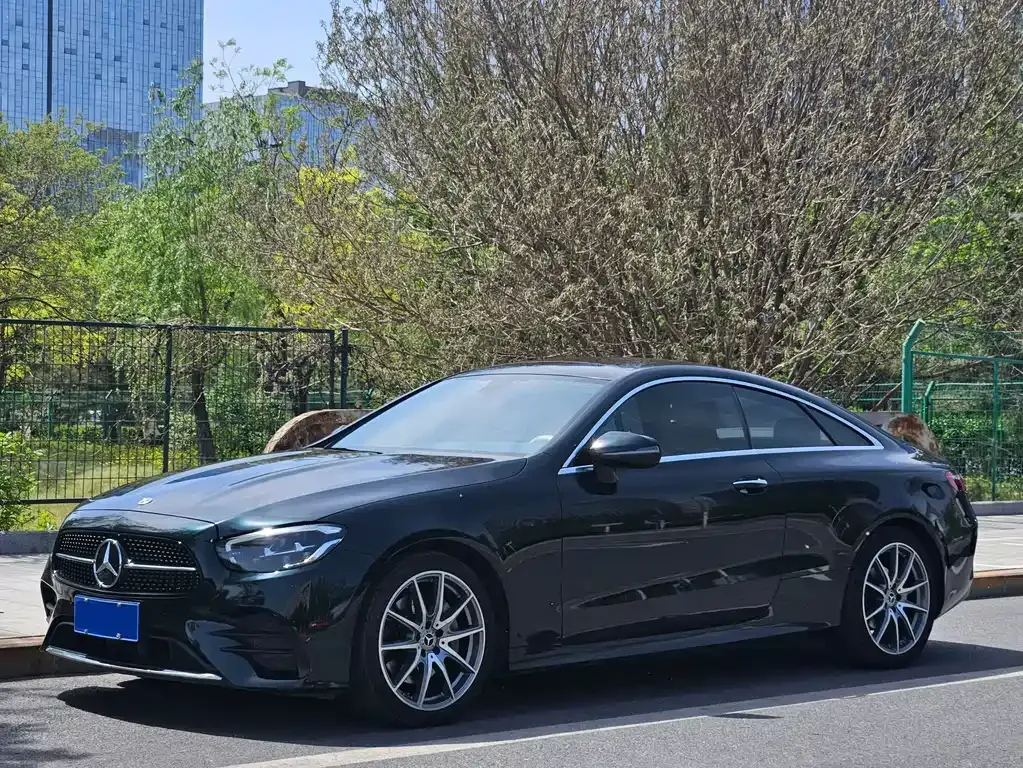 Mercedes-Benz E-Class (Import) — фото 1