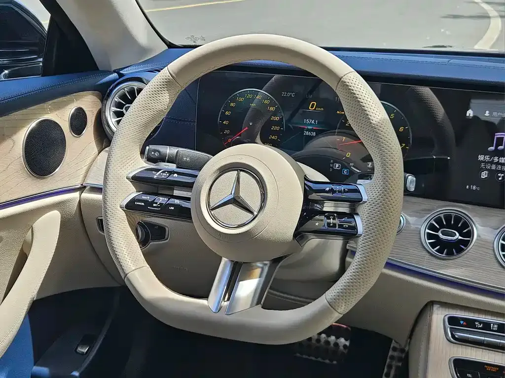 Mercedes-Benz E-Class (Import) — фото 5