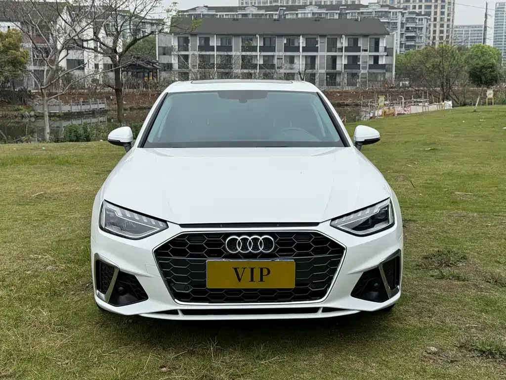 Audi A4L 2022 из CN, фото 5