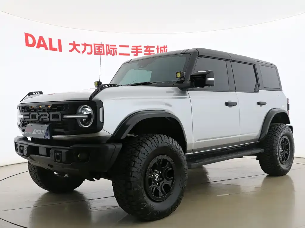 Ford Bronco 2024 из CN, фото 1