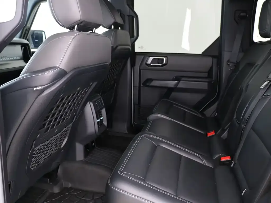 Ford Bronco 2024 из CN, фото 9