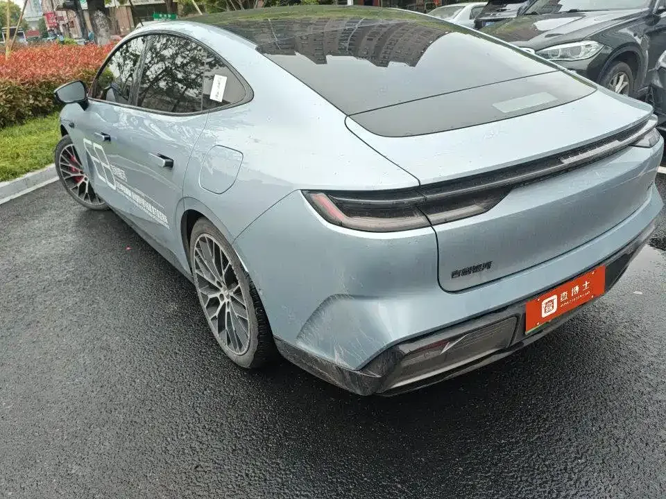 Geely Galaxy E8 2025 из CN, фото 6