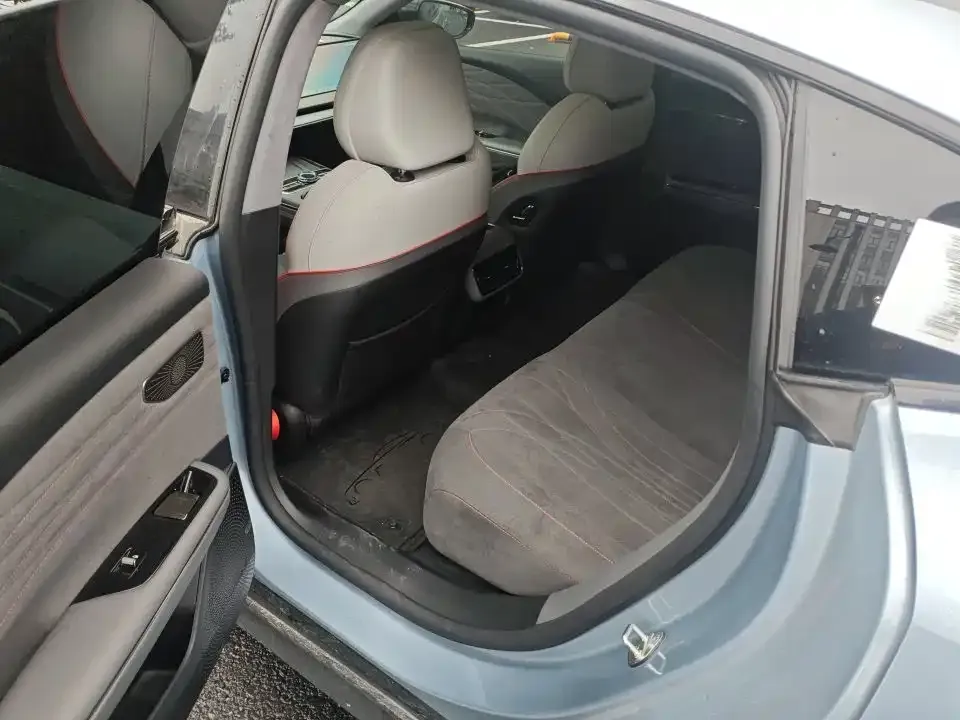 Geely Galaxy E8 2025 из CN, фото 3