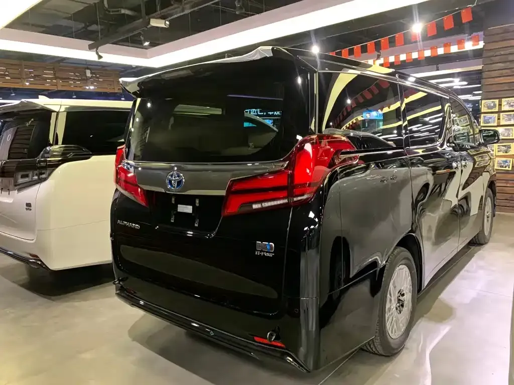 Toyota Alphard 2023 из CN, фото 5