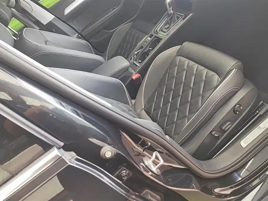 Volkswagen Magotan GTE PHEV 2021 из CN, фото 8