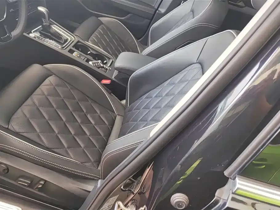 Volkswagen Magotan GTE PHEV 2021 из CN, фото 9