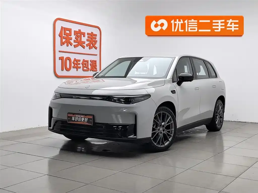 Leapmotor C10