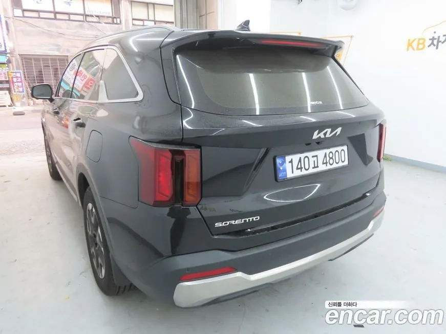Kia Sorento — фото 4