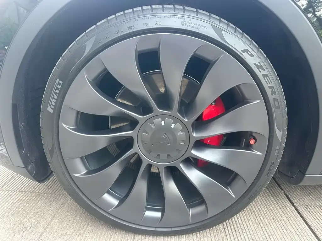 Tesla Model Y 2023 из CN, фото 3