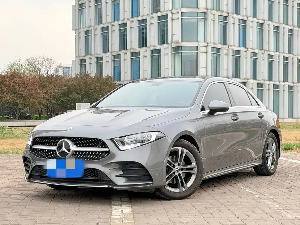 Mercedes-Benz A-Class — фото 1