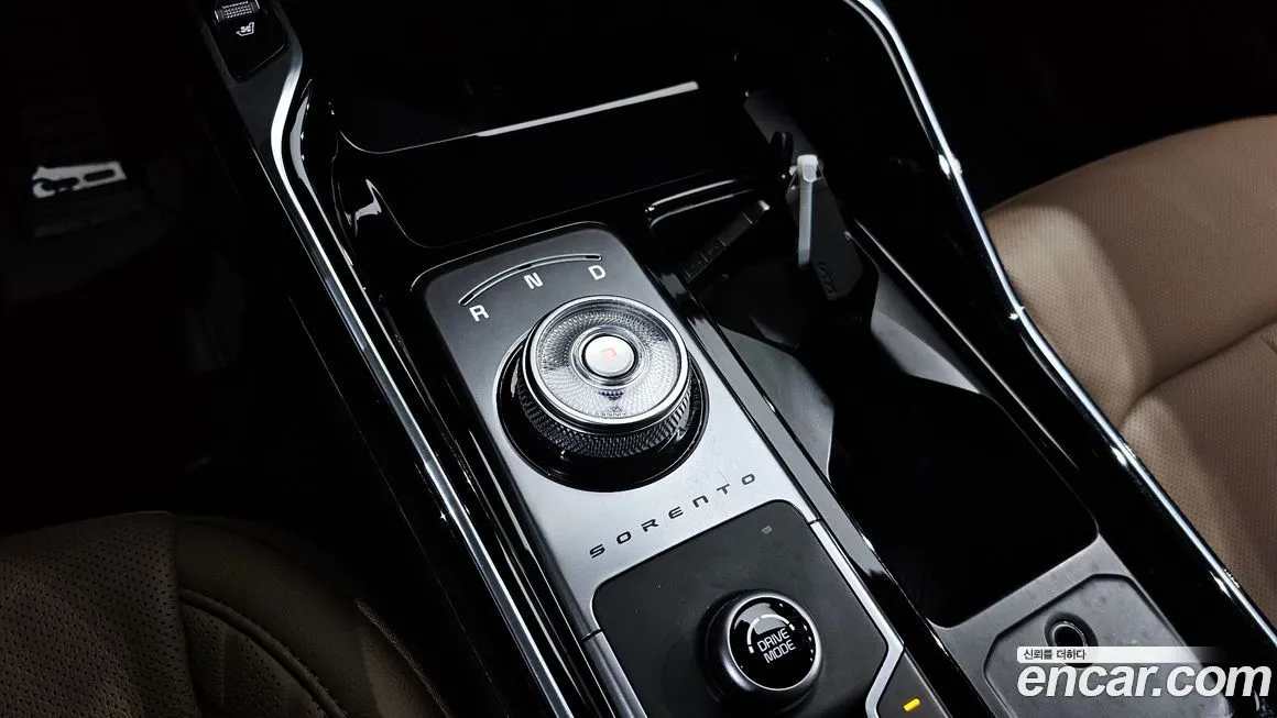 Kia Sorento — фото 10