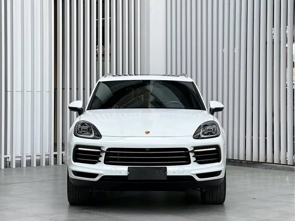 Porsche Cayenne — фото 2