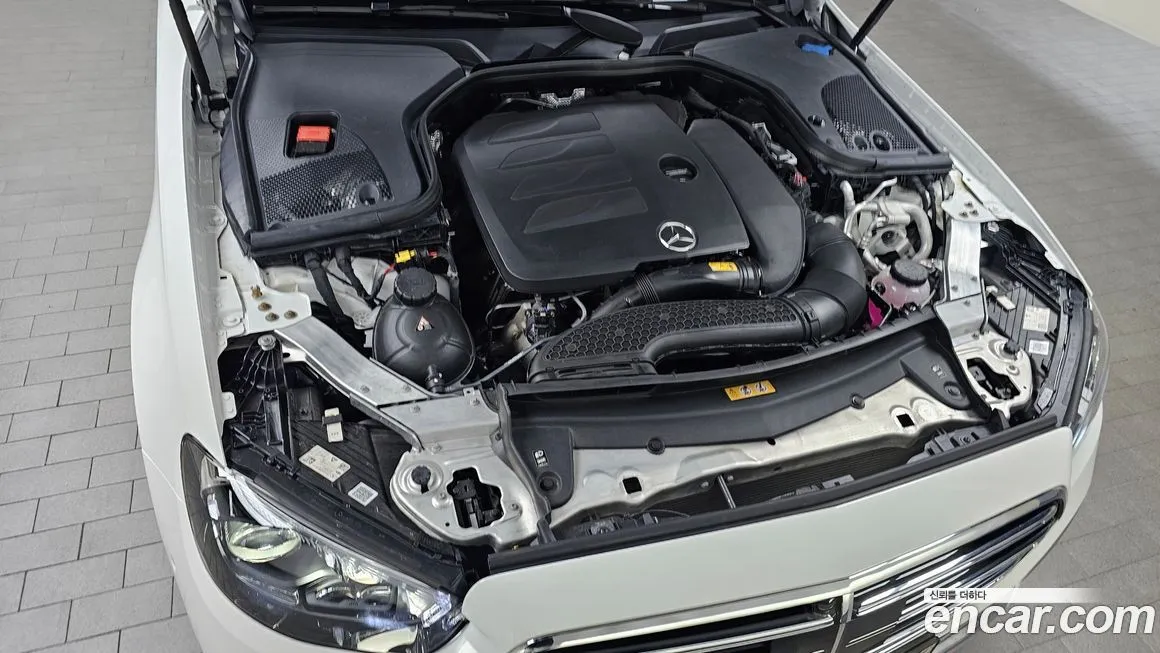 Mercedes-Benz E-Class 2023 из KR, фото 10