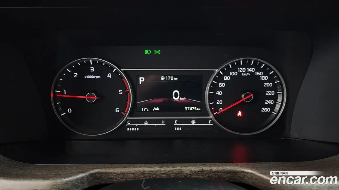 Kia Sorento — фото 5