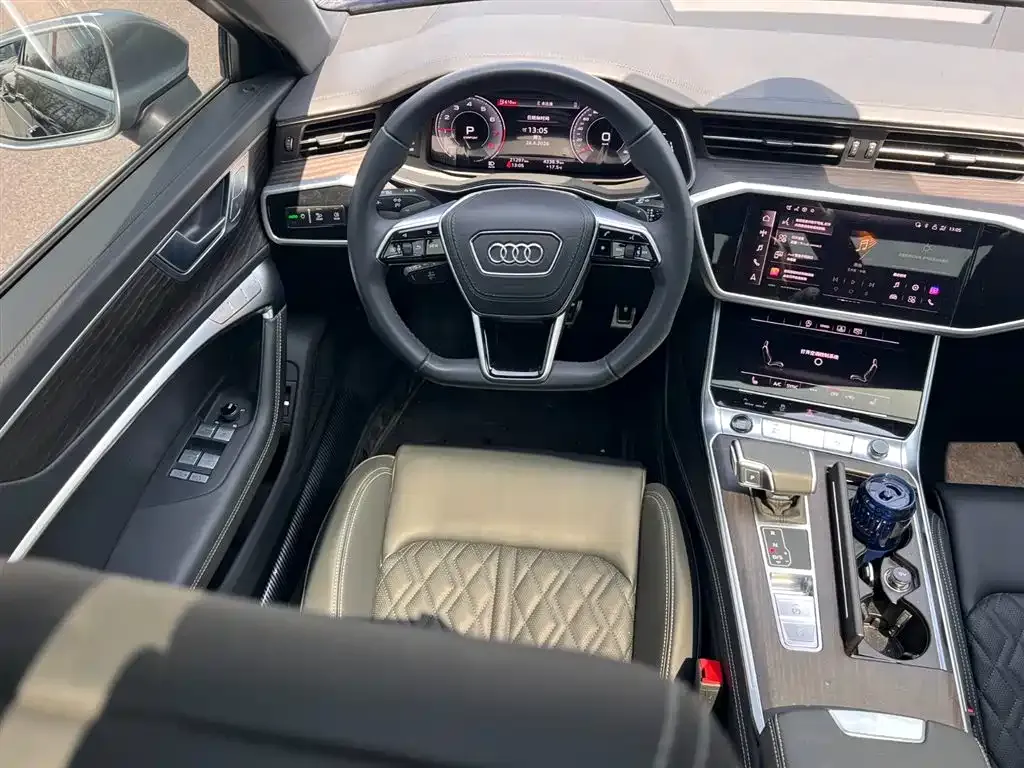 Audi A6L — фото 7