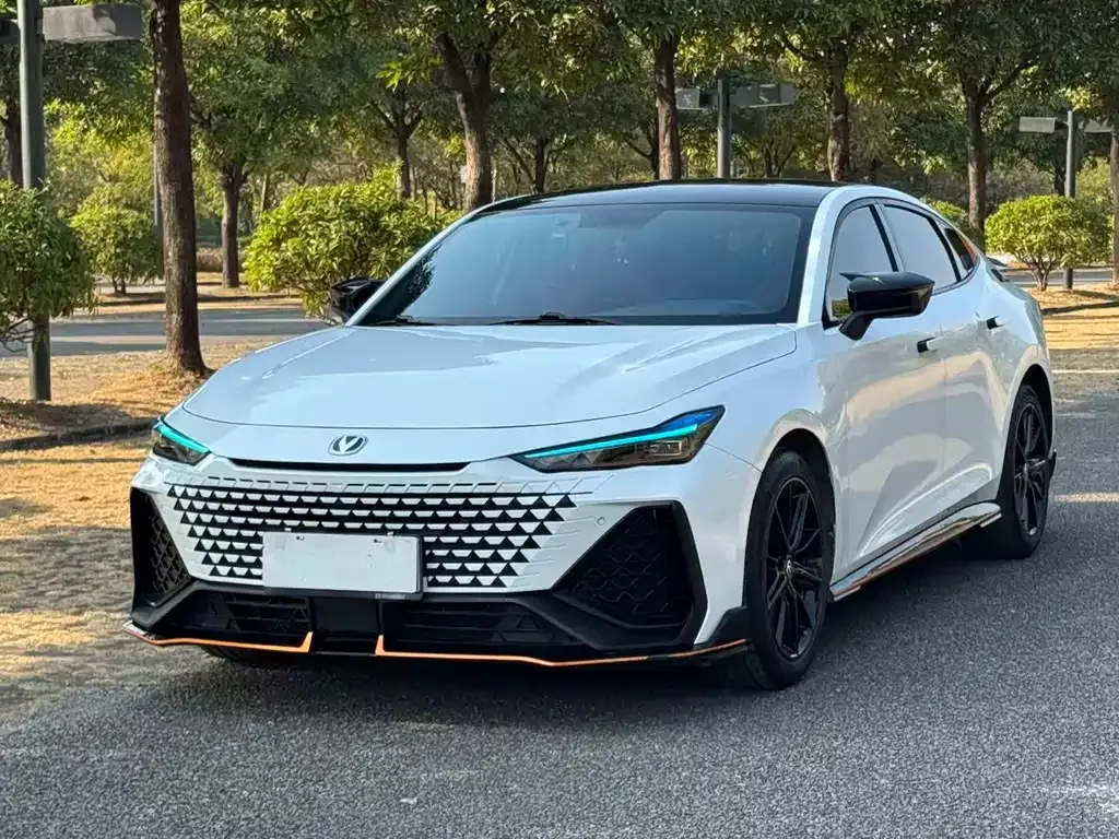 Changan UNI-V 2024 из CN, фото 1
