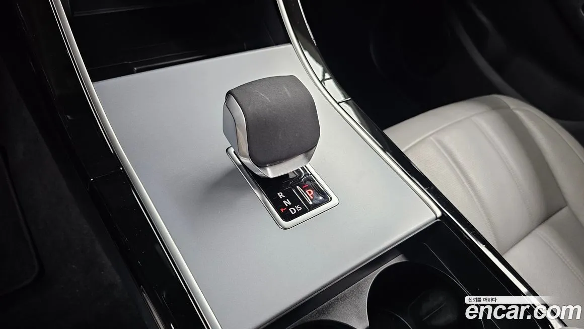 Land Rover Range Rover Evoque 2025 из KR, фото 4
