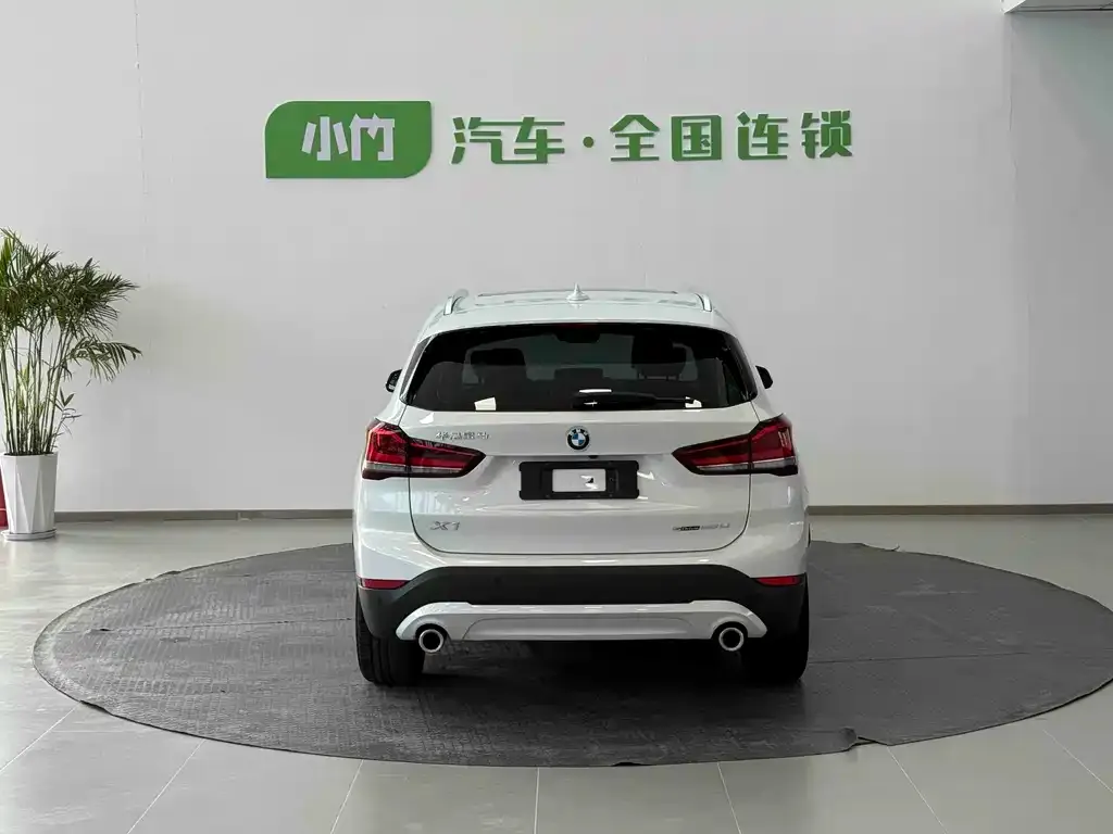BMW X1 — фото 3