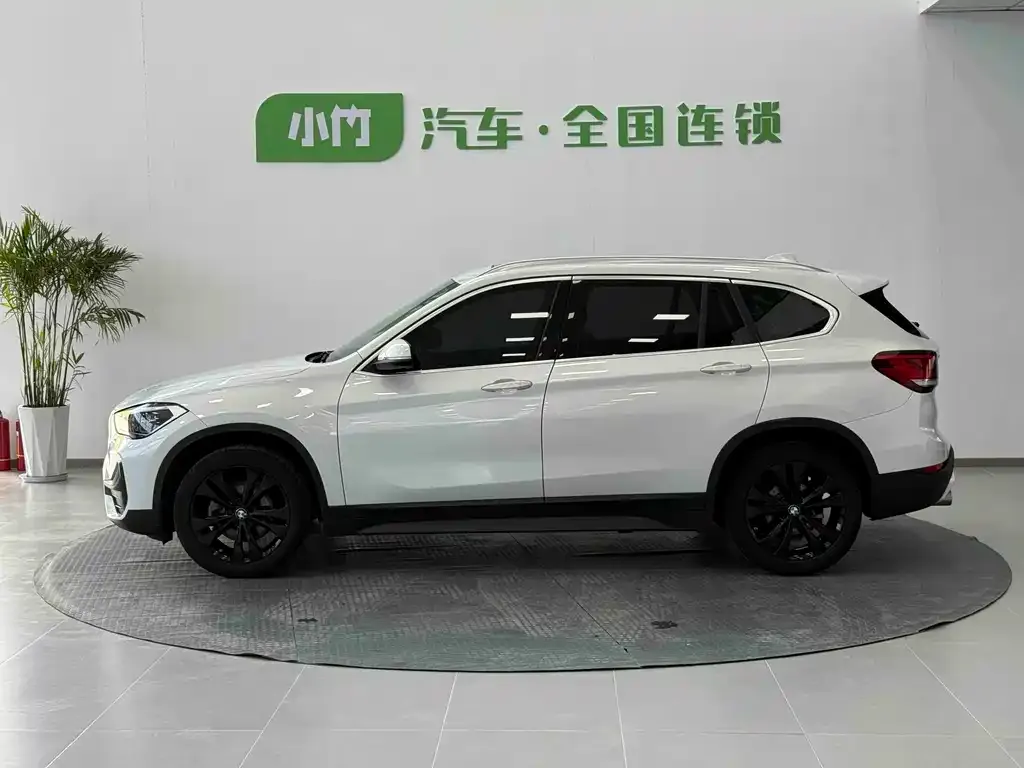 BMW X1 — фото 4