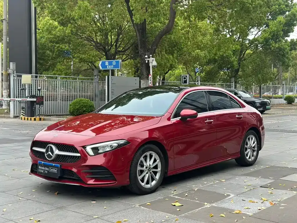 Mercedes-Benz A-Class — фото 1
