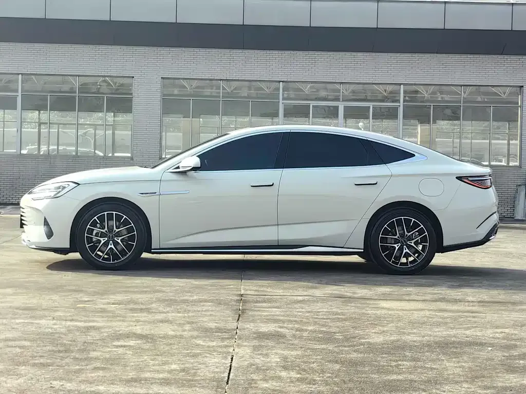 BYD Seal 07 DM-i 2025 из CN, фото 7