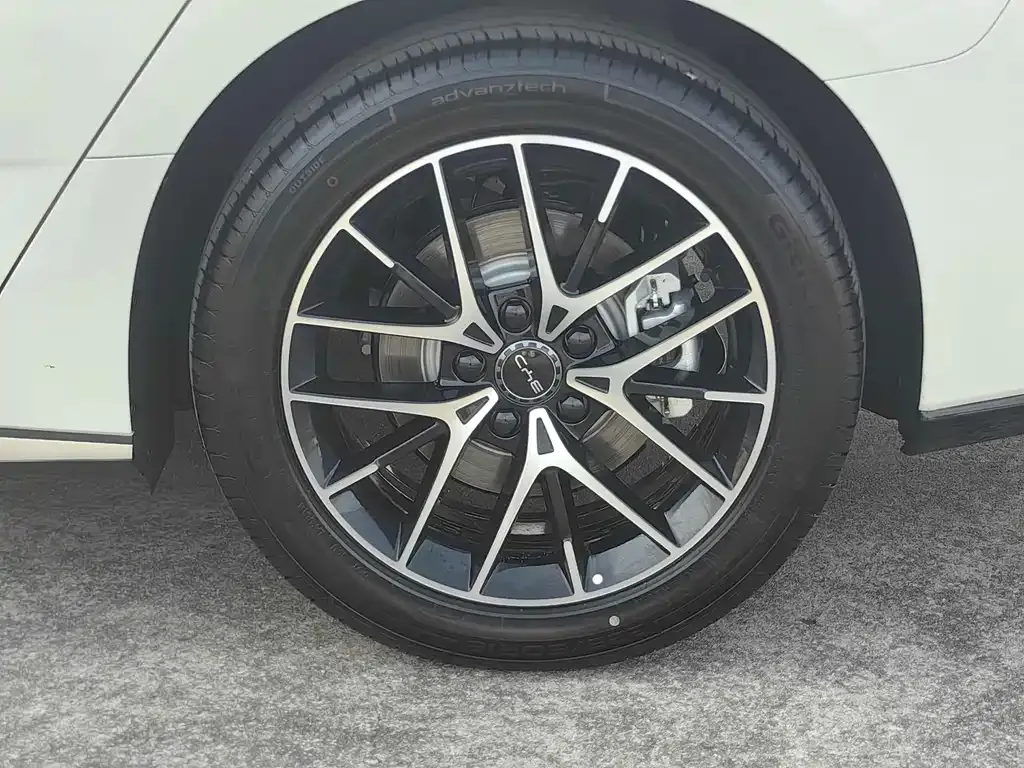 BYD Seal 07 DM-i 2025 из CN, фото 3