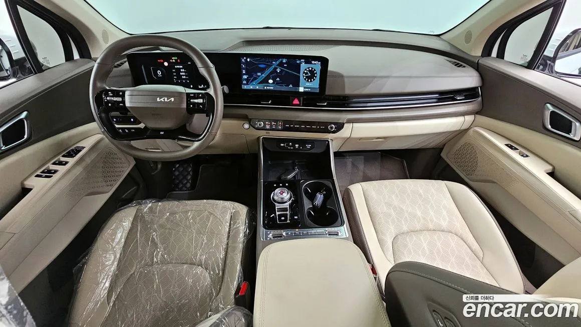 Kia Carnival — фото 9