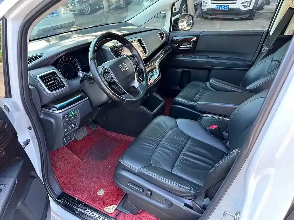 Honda Odyssey 2021 из CN, фото 5