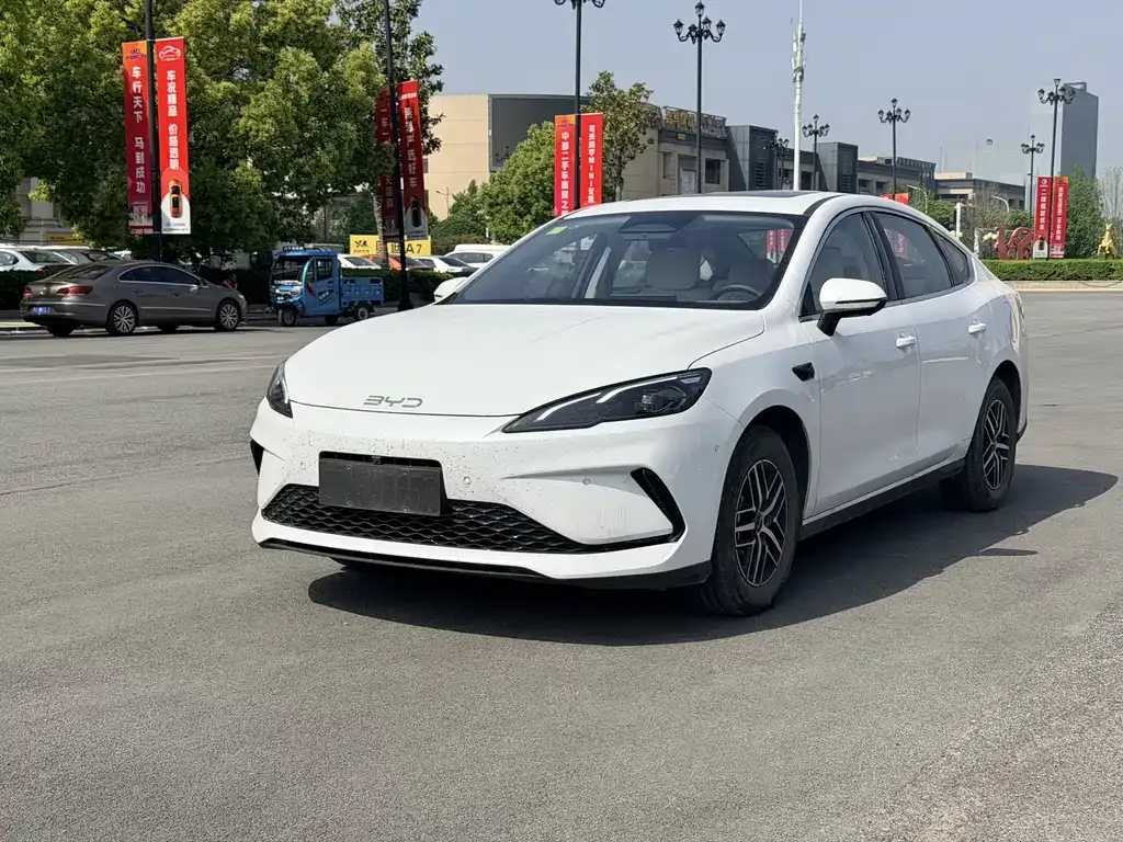 BYD Seal 05 DM-i 2025 из CN, фото 1