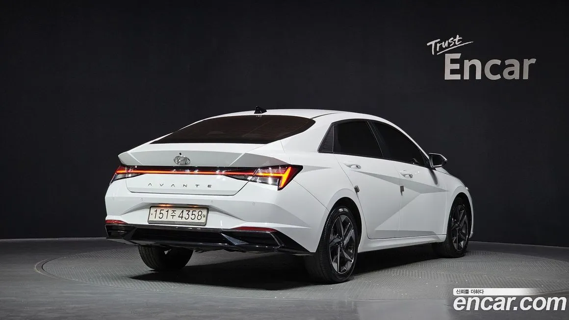 Hyundai AVANTE — фото 2