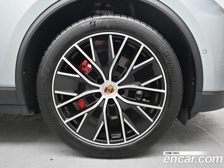 Porsche Macan 2025 из KR, фото 10