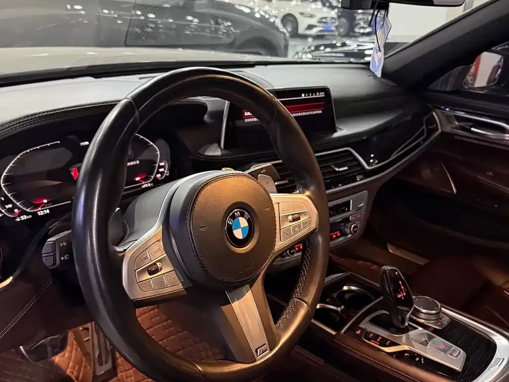 BMW 7 Series 2021 из CN, фото 5