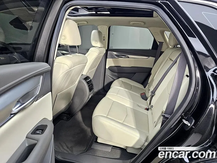 Cadillac XT5 2023 из KR, фото 7