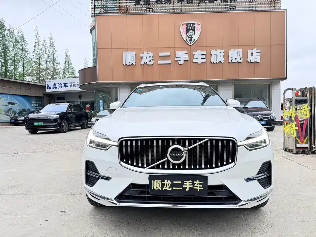 Volvo XC60 — фото 2
