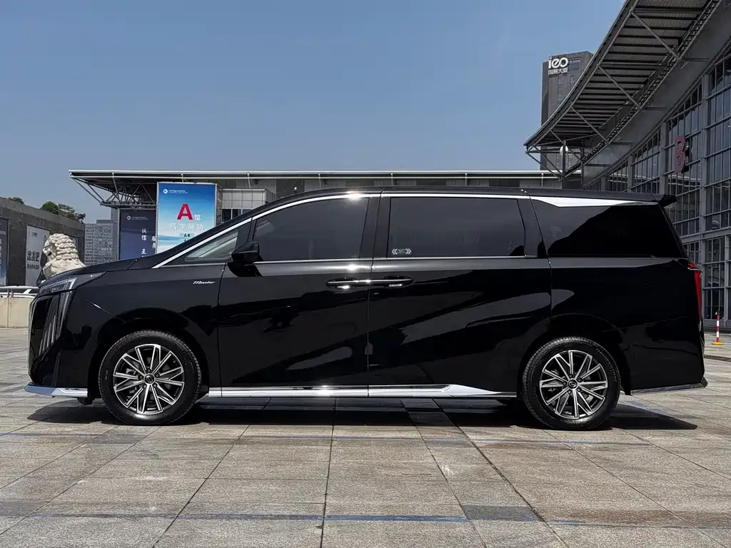 GAC Motor Trumpchi M8 — фото 4