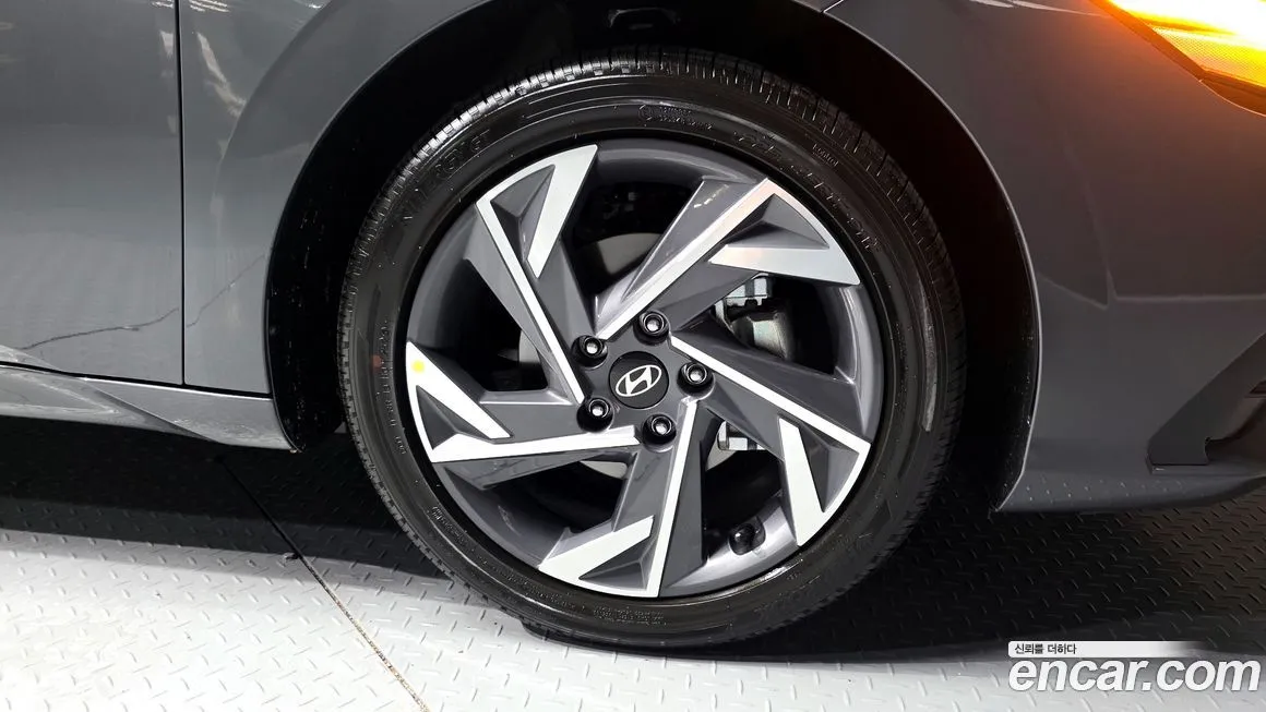 Hyundai AVANTE — фото 6