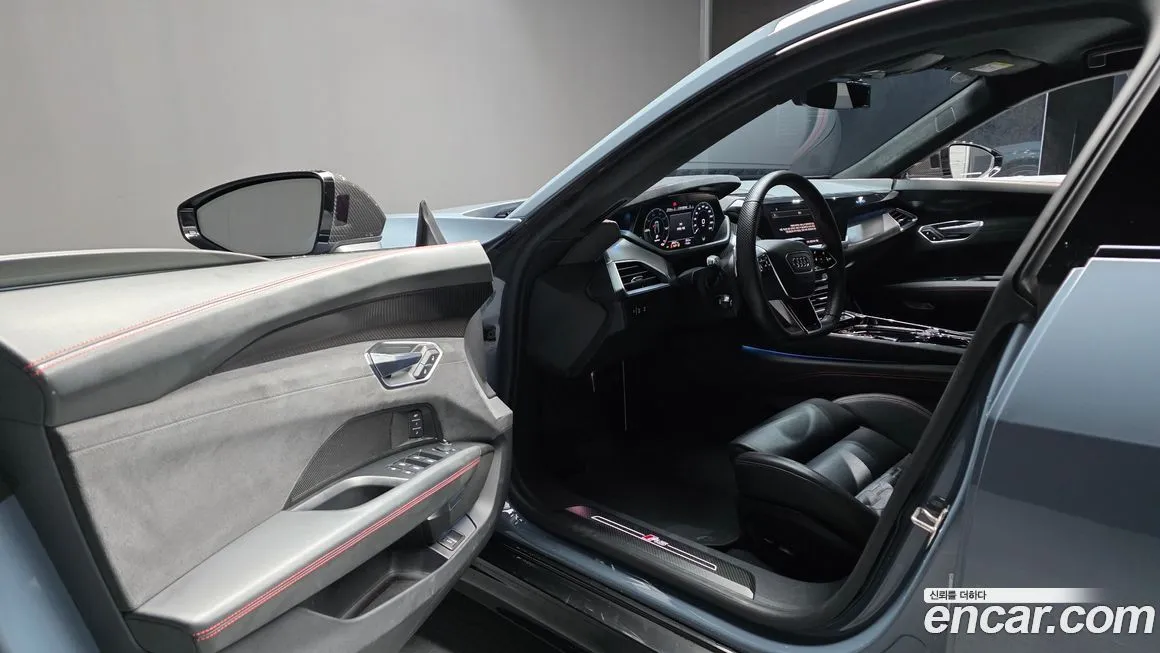 Audi RS e-tron GT 2022 из KR, фото 3