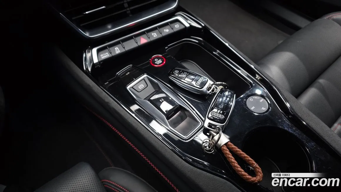 Audi RS e-tron GT 2022 из KR, фото 9