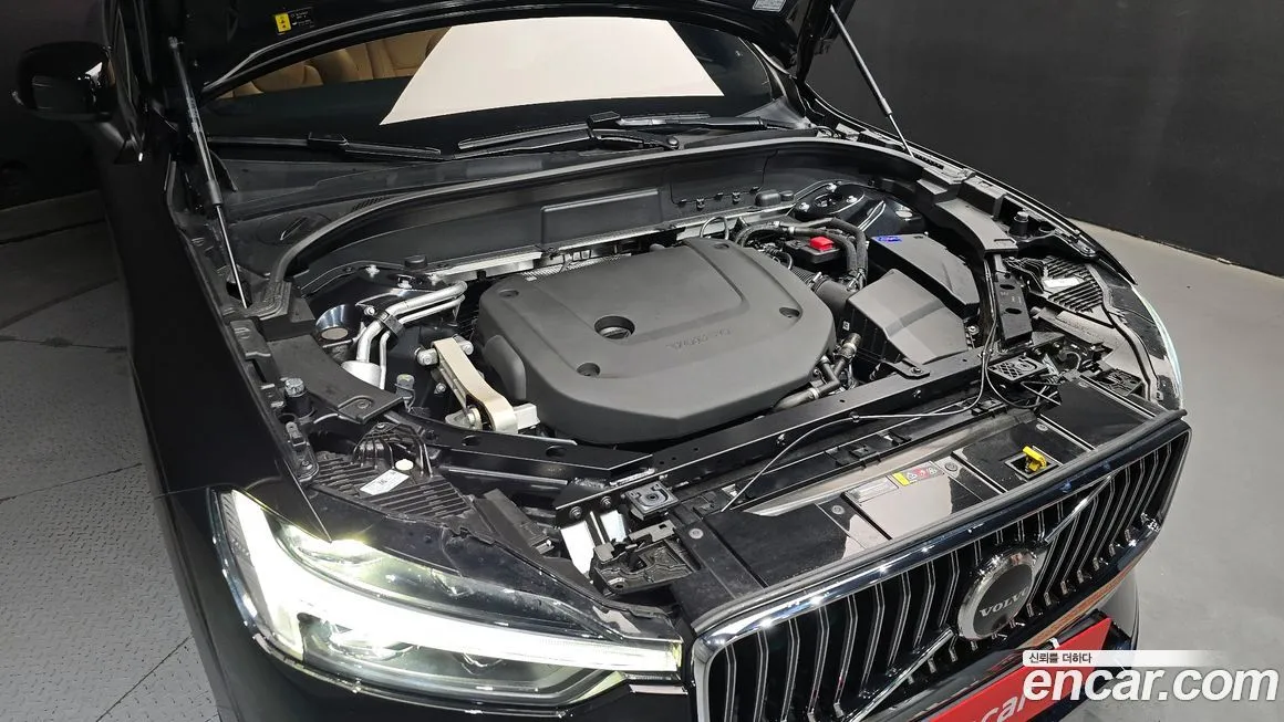 Volvo XC60 2024 из KR, фото 9