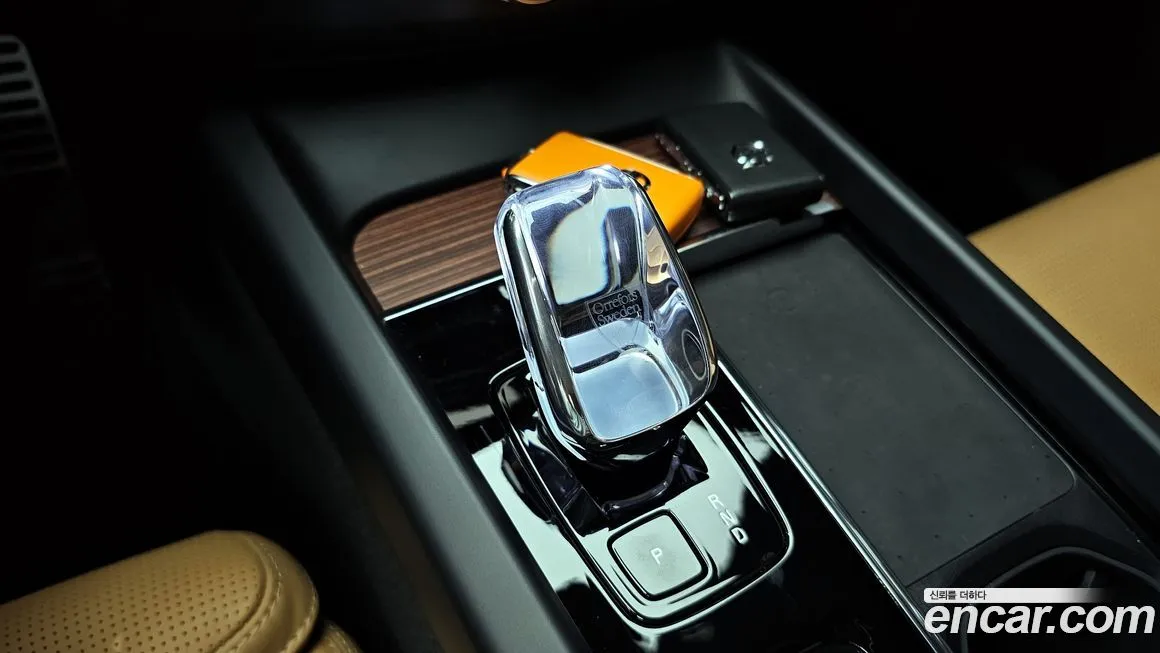 Volvo XC60 2024 из KR, фото 5