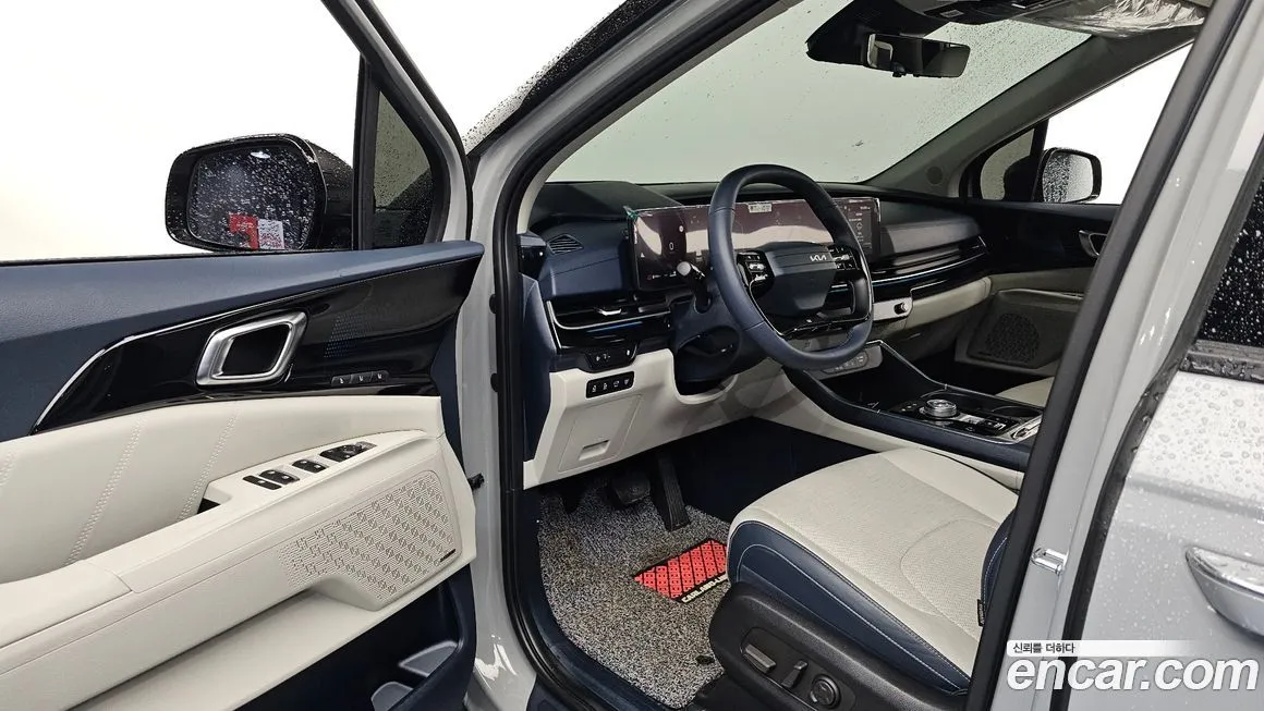 Kia Carnival — фото 10