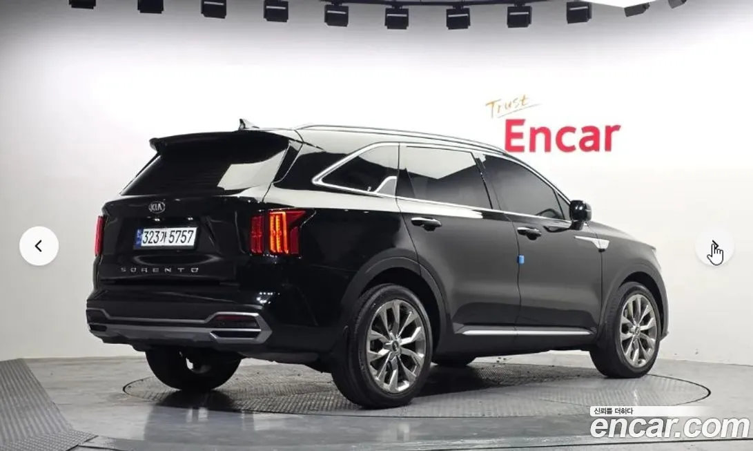 Kia Sorento — фото 8