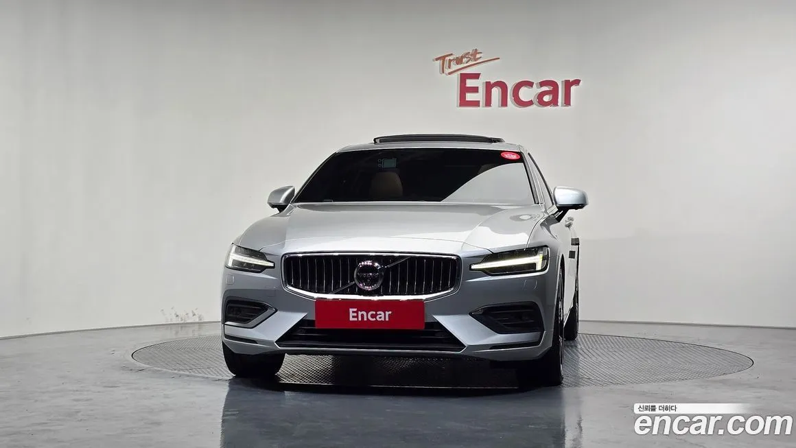 Volvo S60 2021 из KR, фото 2