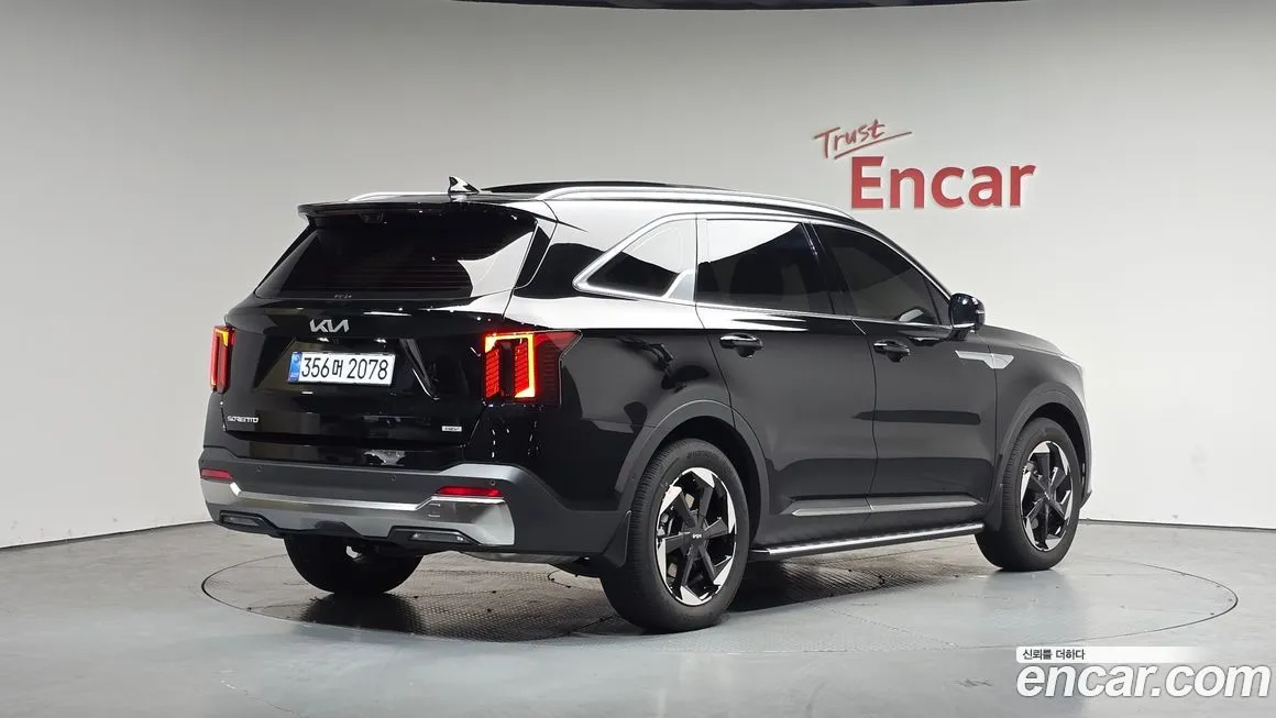 Kia Sorento — фото 5