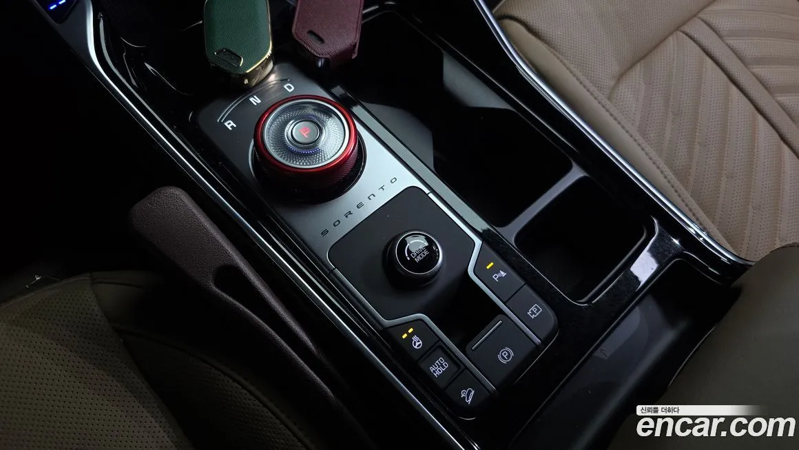 Kia Sorento — фото 9