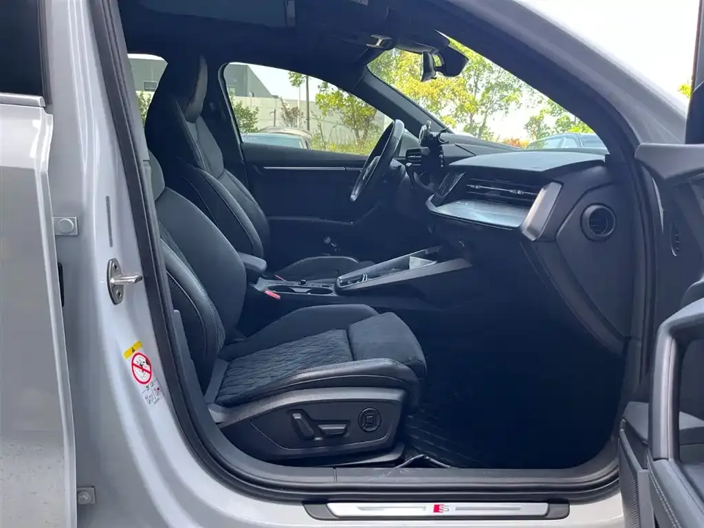 Audi A3 2022 из CN, фото 3
