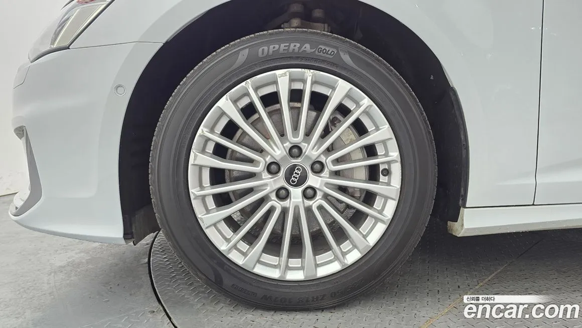 Audi A6 2021 из KR, фото 10