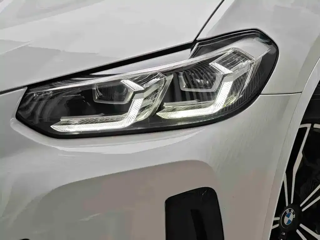 BMW X3 — фото 10